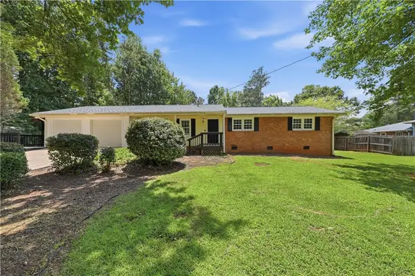6556 Glenwood Drive, Douglasville, GA 30135