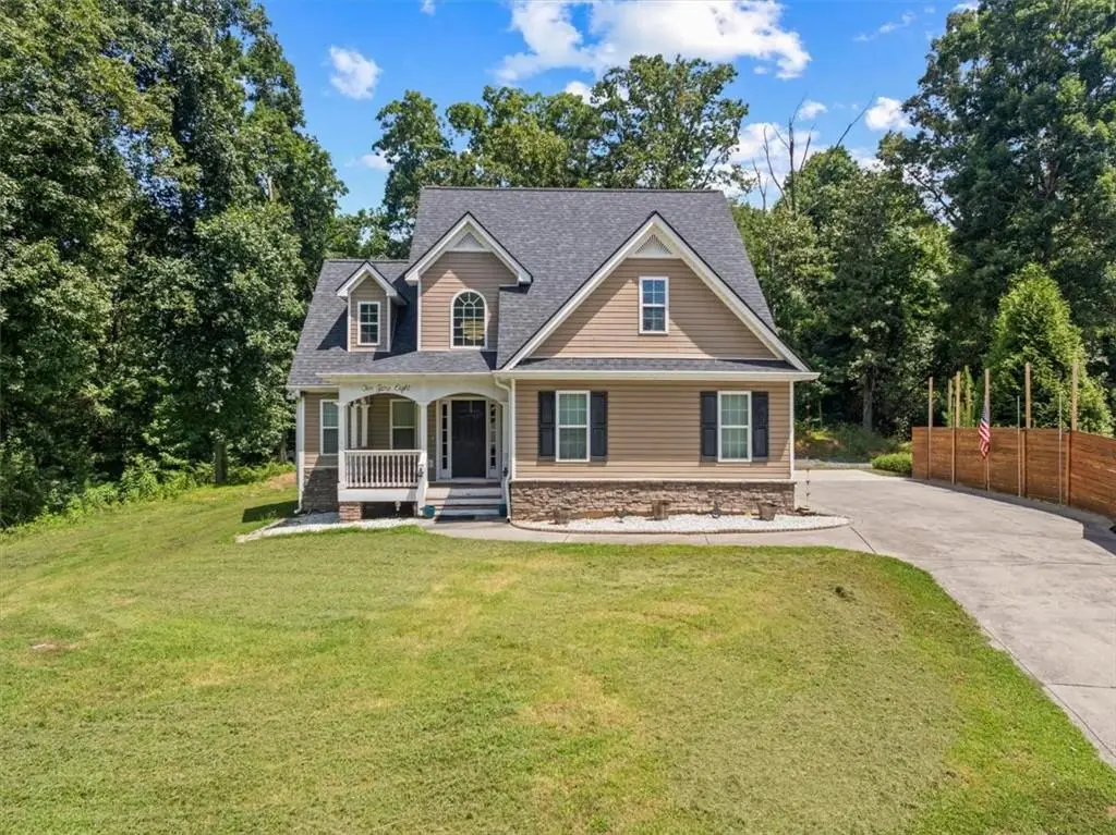 208 Levi Street Sw, Calhoun, GA 30701 - #1
