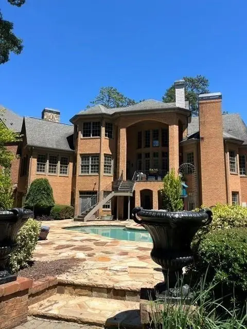 280 Old Ivy Road Ne, Atlanta, GA 30342 - #1