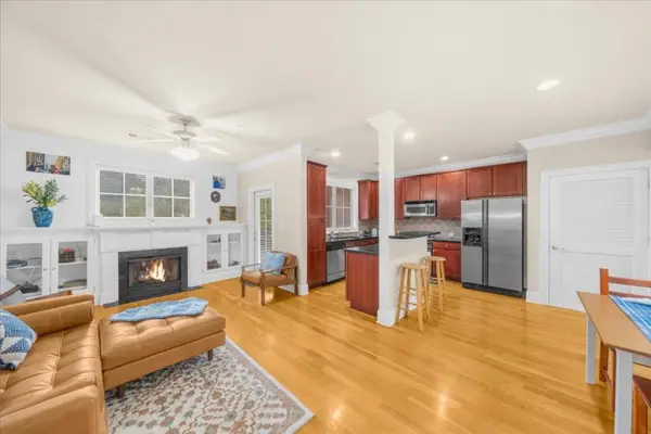 199 Le Gran Court, Sandy Springs, GA 30328