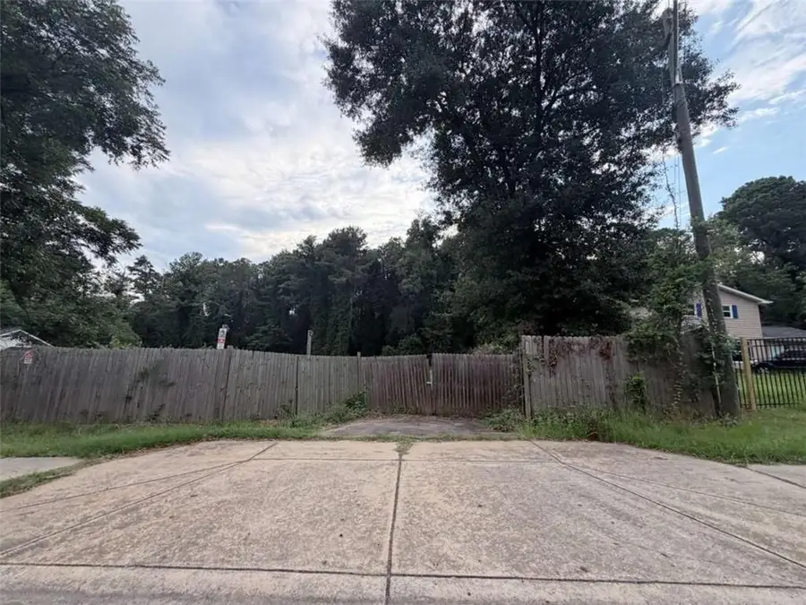 879 S Hairston Road S, Stone Mountain, GA 30088 - #2