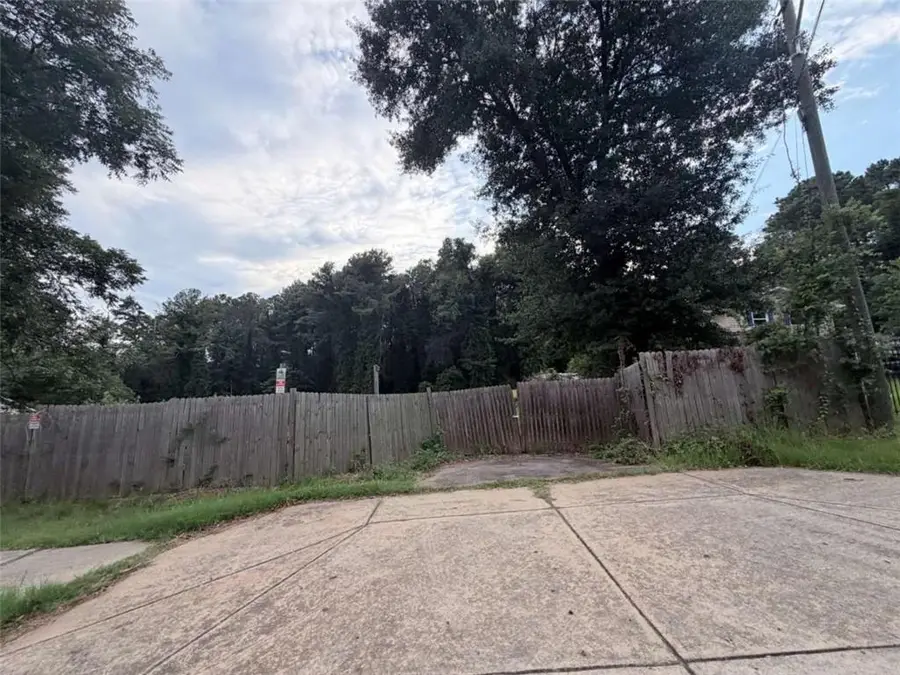 879 S Hairston Road S, Stone Mountain, GA 30088 - #3