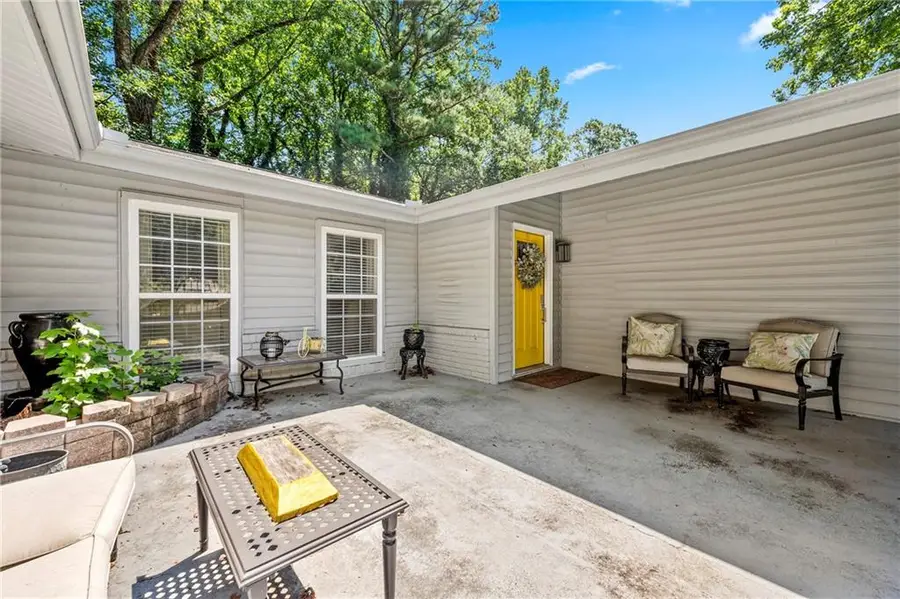 476 S Susan Creek Drive, Stone Mountain, GA 30083 - #3