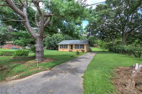 105 Meadow Lane Sw, Cartersville, GA 30120