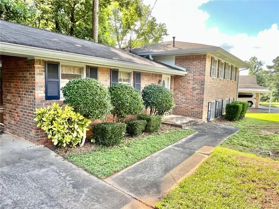 512 Donwood Lane Sw, Marietta, GA 30060 - #2