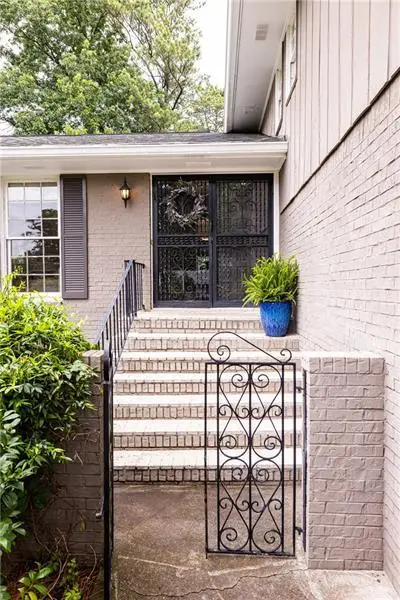 1300 Holly Bank Circle, Dunwoody, GA 30338 - #3