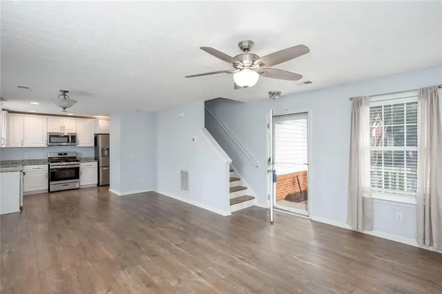 126 W Oaks Place, Woodstock, GA 30188 - #3