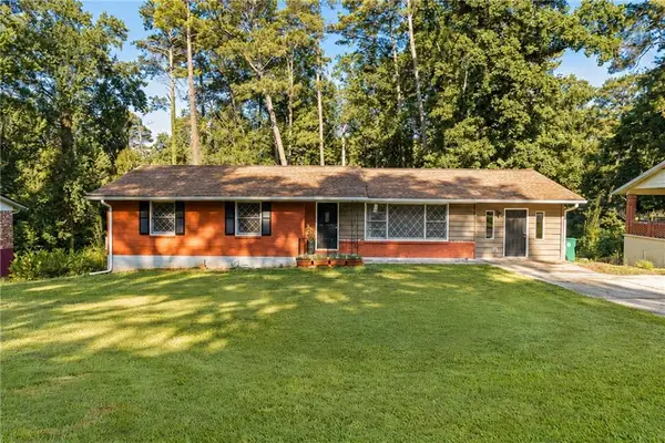 452 Kenridge Circle, Stone Mountain, GA 30083