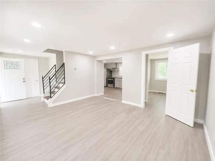 4304 Village Square Lane, Stone Mountain, GA 30083 - #3