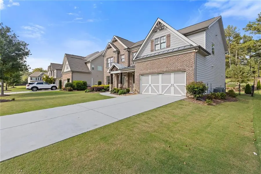 4867 Hunters Grove Way, Sugar Hill, GA 30518 - #2