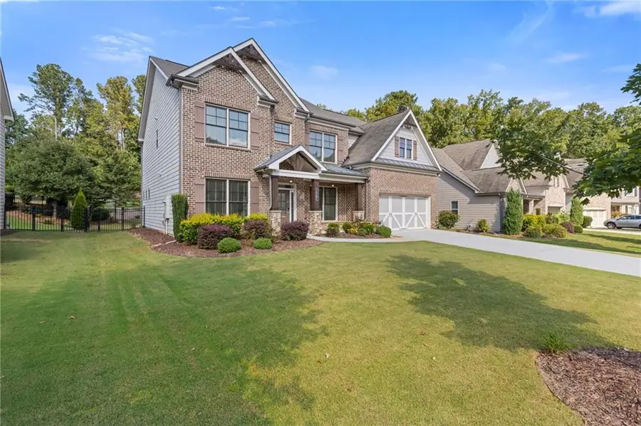 4867 Hunters Grove Way, Sugar Hill, GA 30518 - #3