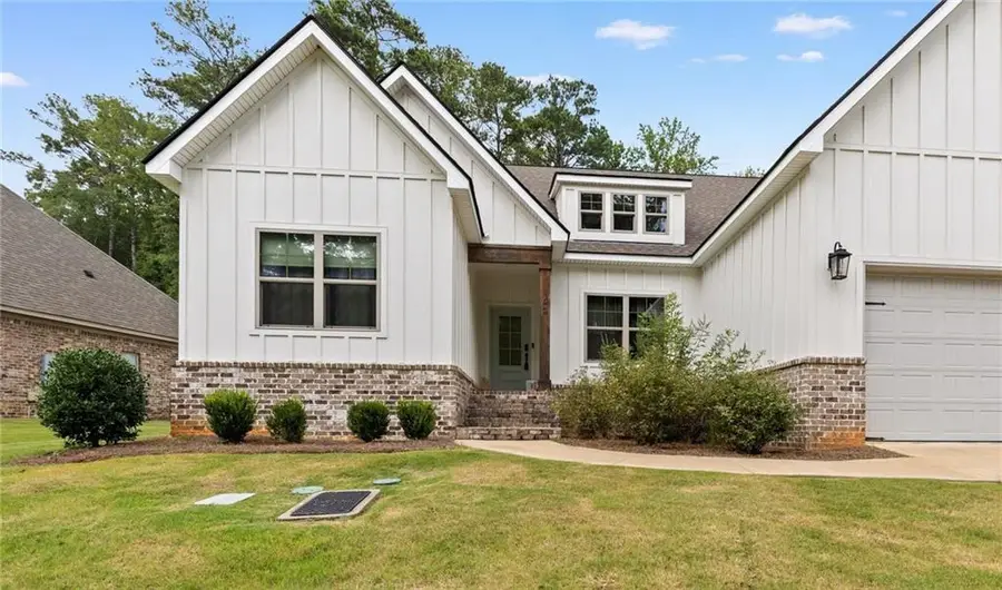 153 Southside Circle, Auburn, AL 36832 - #2
