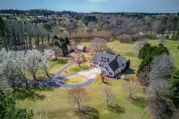 395 Bill Watkins Road, Hoschton, GA 30548