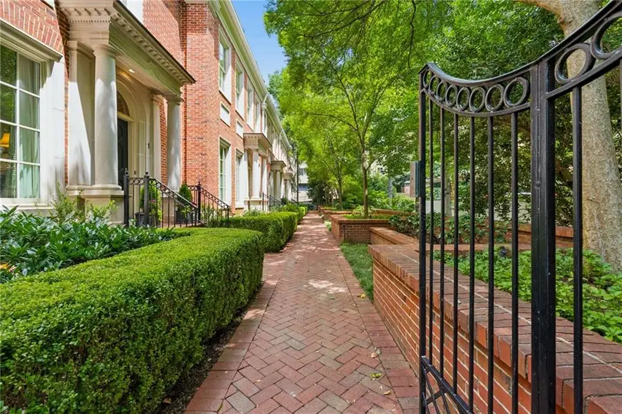 39 W Wesley Road Nw #1, Atlanta, GA 30305 - #3