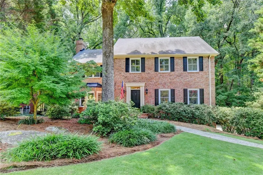 585 Cambridge Way, Sandy Springs, GA 30328 - #1