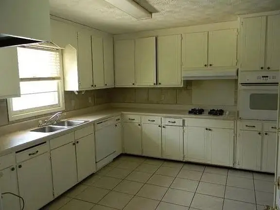 5011 Peachtree Street, Valdosta, GA 31605 - #2
