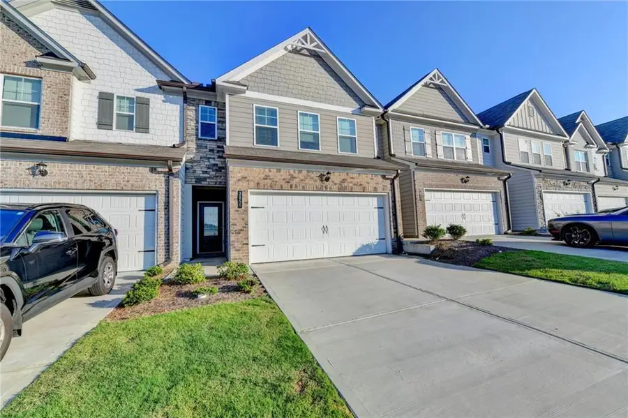 3855 Brookburn Park, Gainesville, GA 30506 - #2