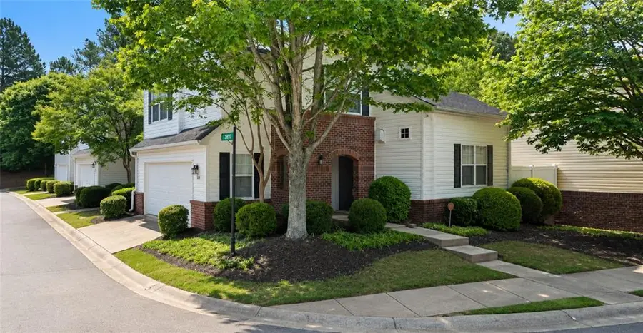606 W Oaks Drive, Woodstock, GA 30188 - #2