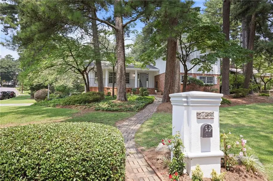 2458 Dunkerrin Lane, Dunwoody, GA 30360 - #2