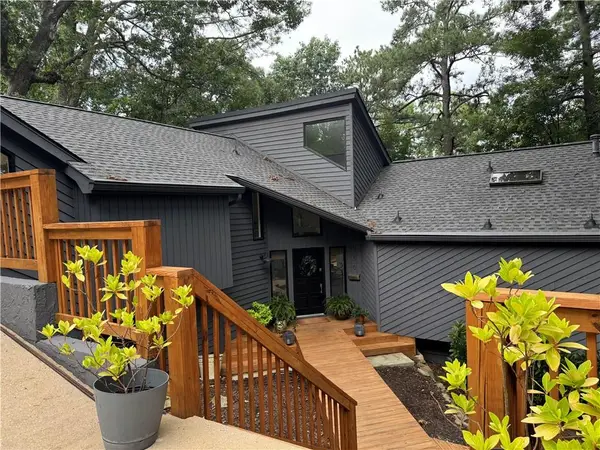 550 Matterhorn Way, Johns Creek, GA 30022