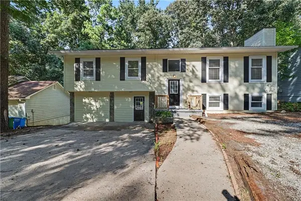 3909 Valley Brook Road, Snellville, GA 30039