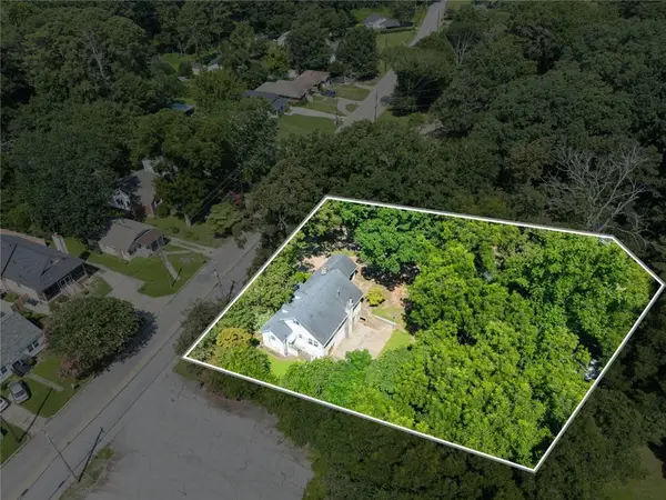 1885 Connally Drive, Atlanta, GA 30344