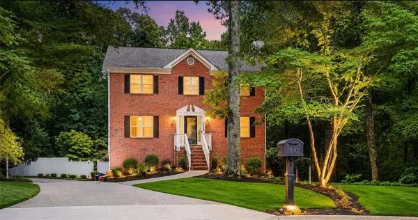 3735 Warwick Way, Snellville, GA 30039