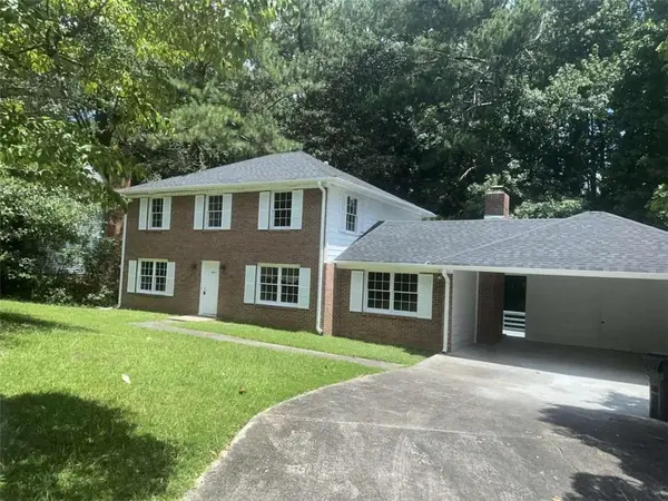 2910 Knollwood Trail, East Point, GA 30344