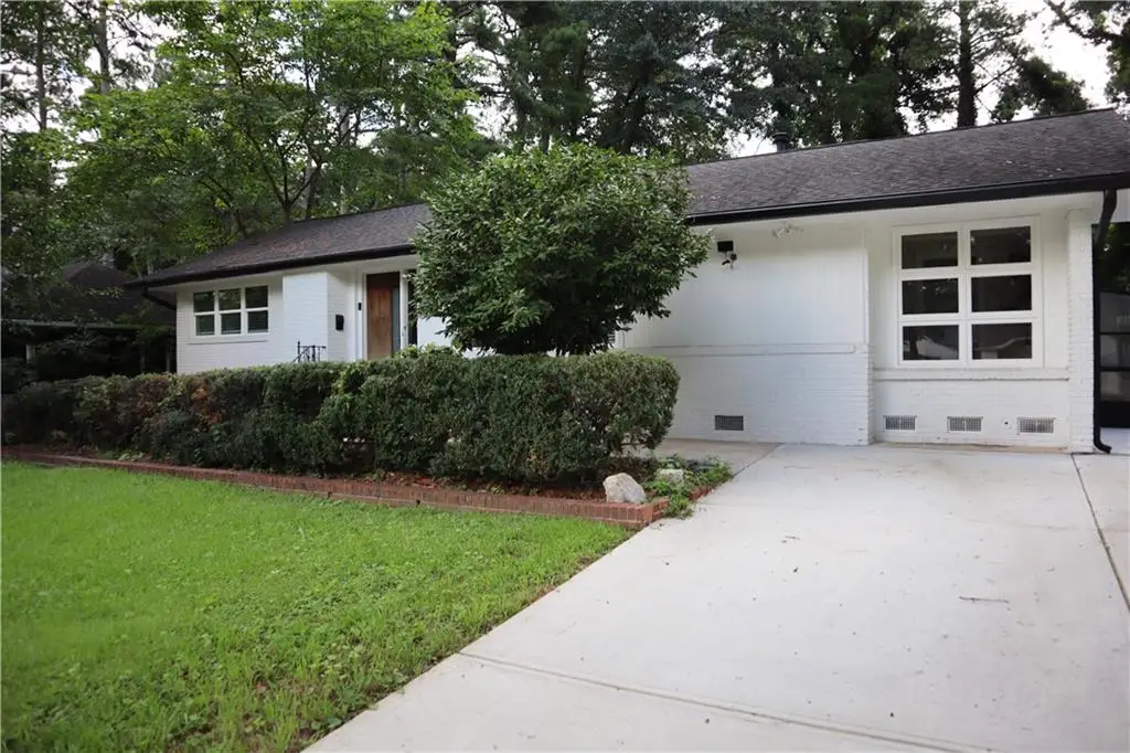 1988 Brewer Boulevard Sw, Atlanta, GA 30310 - #1