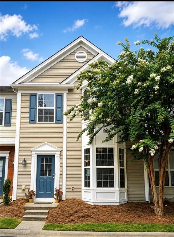 945 Prestwyck Court, Alpharetta, GA 30004