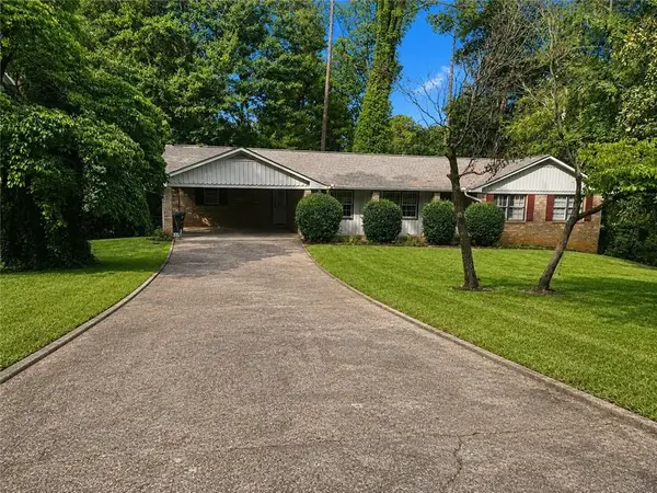 897 Hearthstone Drive, Stone Mountain, GA 30083