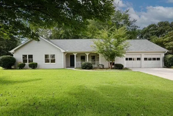 1106 Lakeridge Court, Grayson, GA 30017