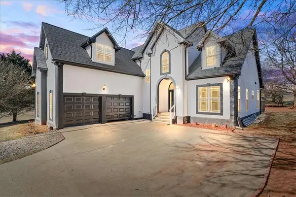 3955 Pucketts Road, Snellville, GA 30039