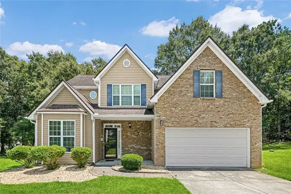 2432 Temple View Drive, Snellville, GA 30078