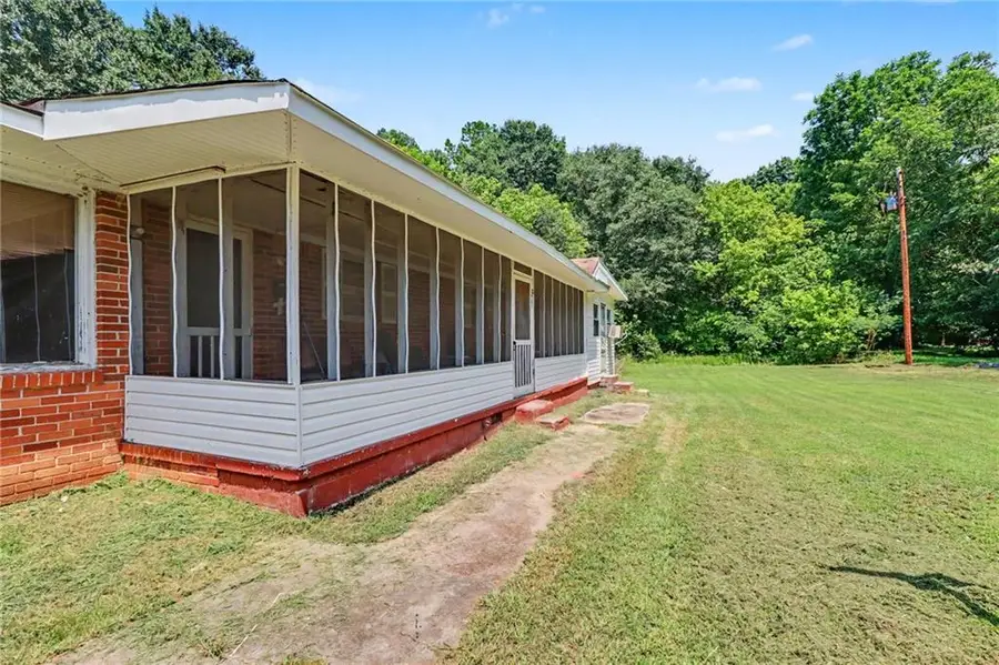 931 Davenport Street, Cedartown, GA 30125 - #3