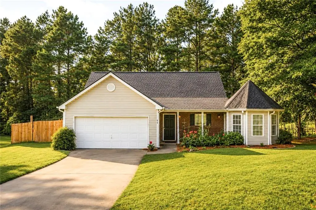 516 Cambridge Way, Loganville, GA 30052 - #1