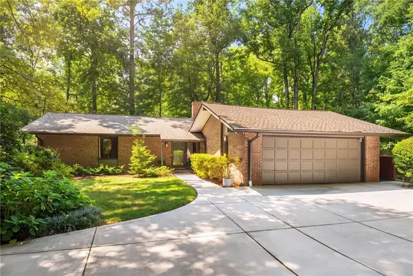 910 Freemanwood Lane, Milton, GA 30004