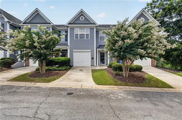 6647 Splashwater Drive, Flowery Branch, GA 30542