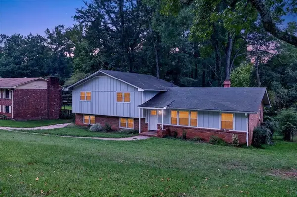 4373 Sun Valley Boulevard, East Point, GA 30344