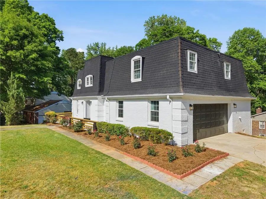 492 S Susan Creek Drive, Stone Mountain, GA 30083 - #2