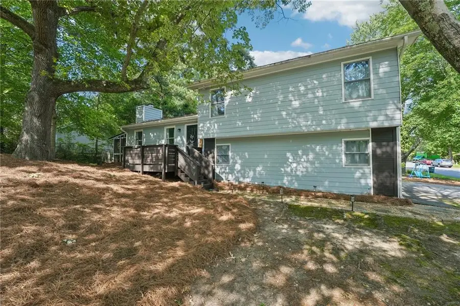 585 Westchester Circle Sw, Marietta, GA 30064 - #3