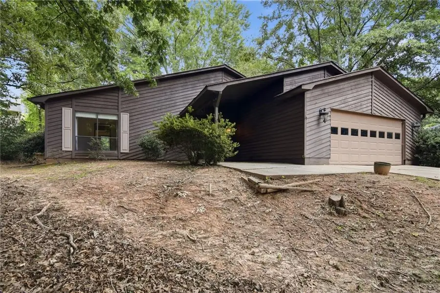 3768 Creekstone Drive, Peachtree Corners, GA 30092 - #2