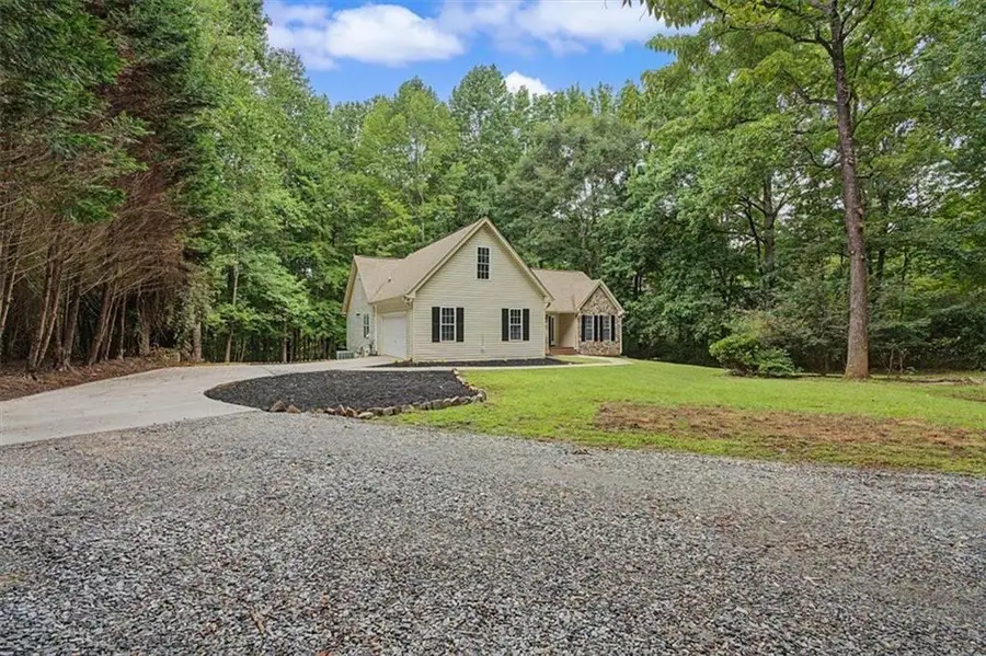 590 S Alexander Creek Road, Newnan, GA 30263 - #3