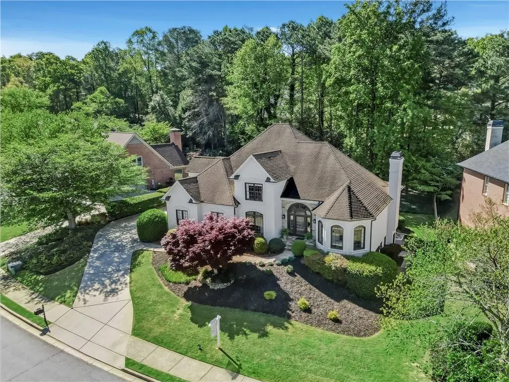 9170 Nesbit Lakes Drive, Roswell Alpharetta, GA 30022 - #1