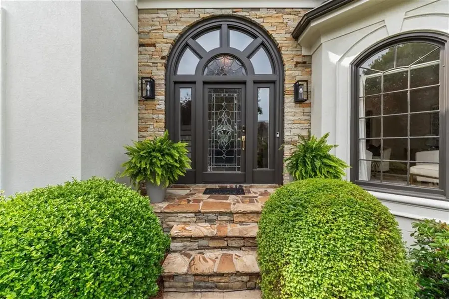 9170 Nesbit Lakes Drive, Roswell Alpharetta, GA 30022 - #3