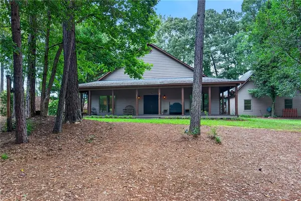 1369 Mobley Bridge Road, Hogansville, GA 30230