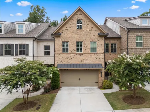 1610 Prestwick Lane, Dunwoody, GA 30338