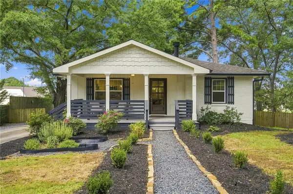 932 Sharon Circle Se, Smyrna, GA 30080