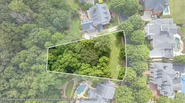 3119 W Addison Drive, Roswell, GA 30022