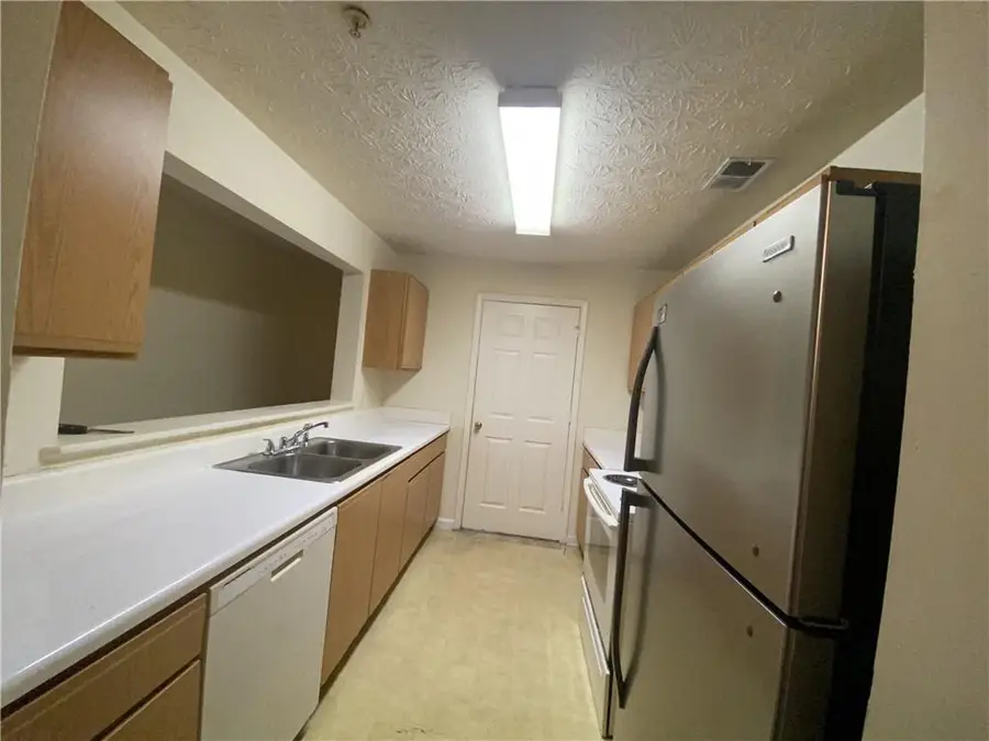 8204 Par Four Way, Lithonia, GA 30038 - #3